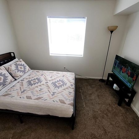 4 Bedrooms & 2.5 Bathrooms In La ロサンゼルス エクステリア 写真