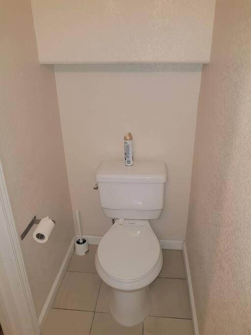 4 Bedrooms & 2.5 Bathrooms In La ロサンゼルス エクステリア 写真
