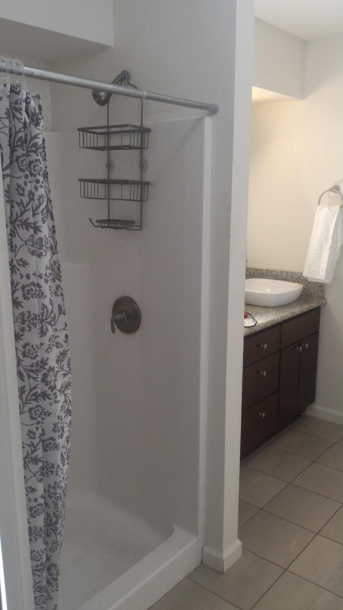 4 Bedrooms & 2.5 Bathrooms In La ロサンゼルス エクステリア 写真